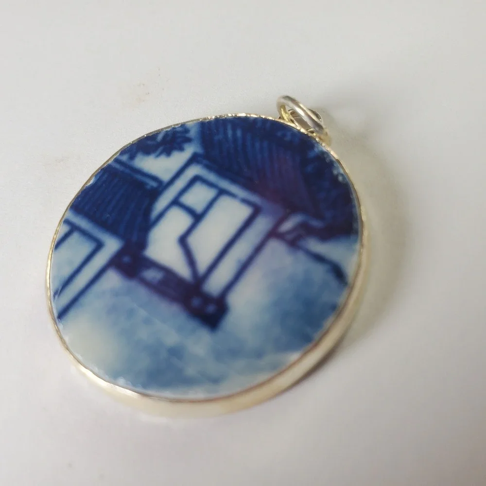 Blue & White Porcelain Pottery Shard Pendant Architecture Scene Silvertone Focal